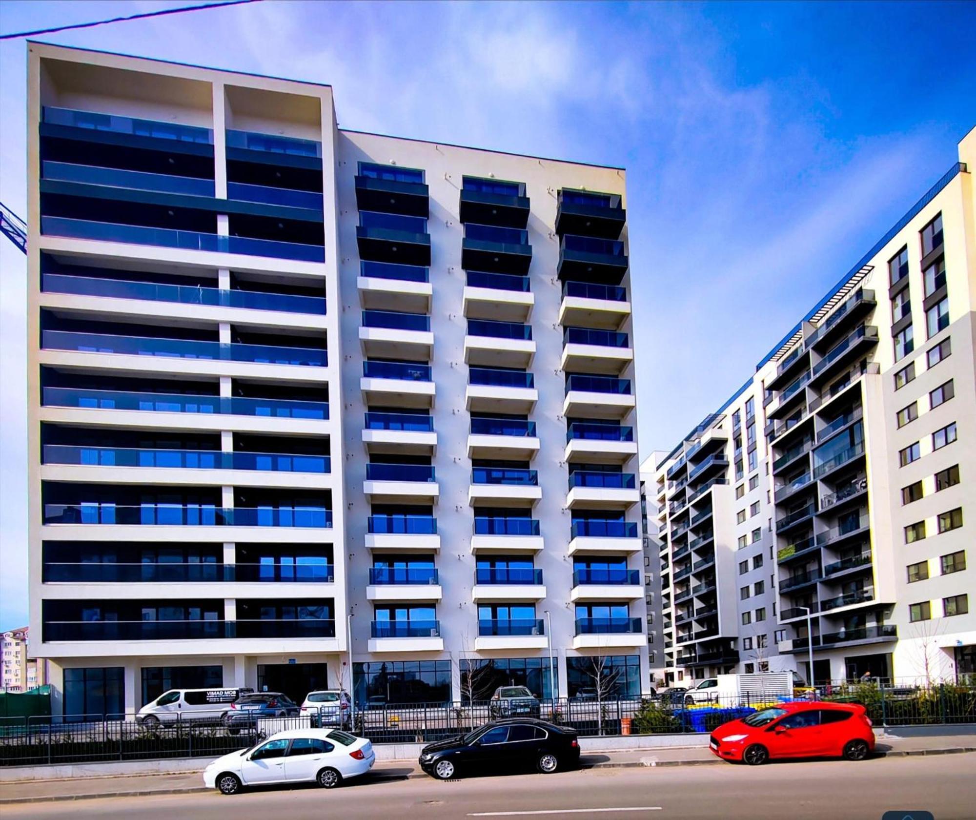 President 72 Apartment *
